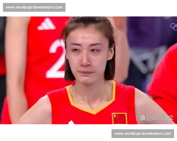 时隔多年，中国女排世界杯王者归来，泪洒赛场！